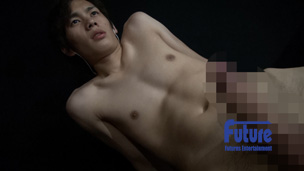 [Future Boy] TI1003894 STAFF推薦作品！あの巨根イケメンモデルが腰を振りまくリde１m先までザーメンぶっ飛ばす!!ノンケの腰振りは必見!!